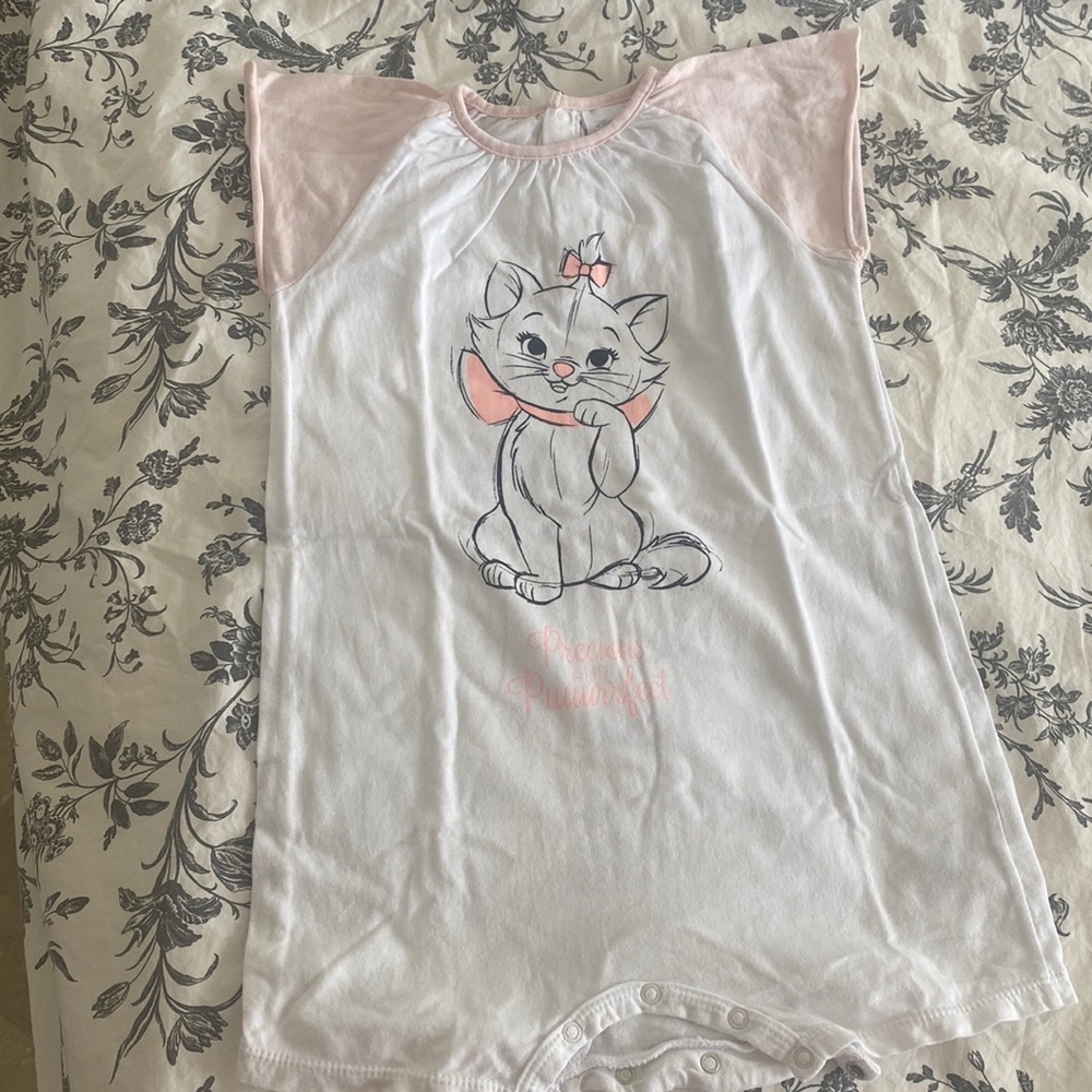 Jumpsuit, disney baby, 36m, white with pink short sleeves, marie (Aristocats)